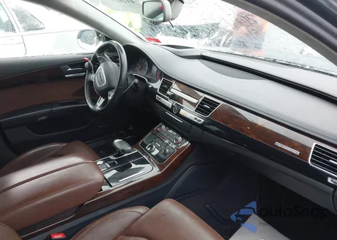 2017 Audi A8 L Sport z USA, uszkodzony, nr VIN WAU43AFD0HN008748